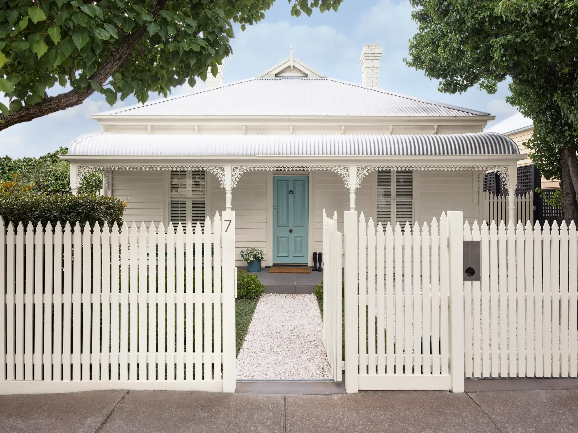 How to pick the perfect front door colour