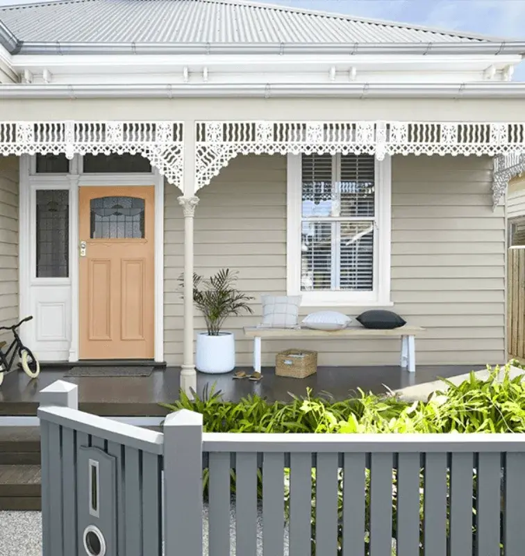 Popular outside scheme with a pop of colour