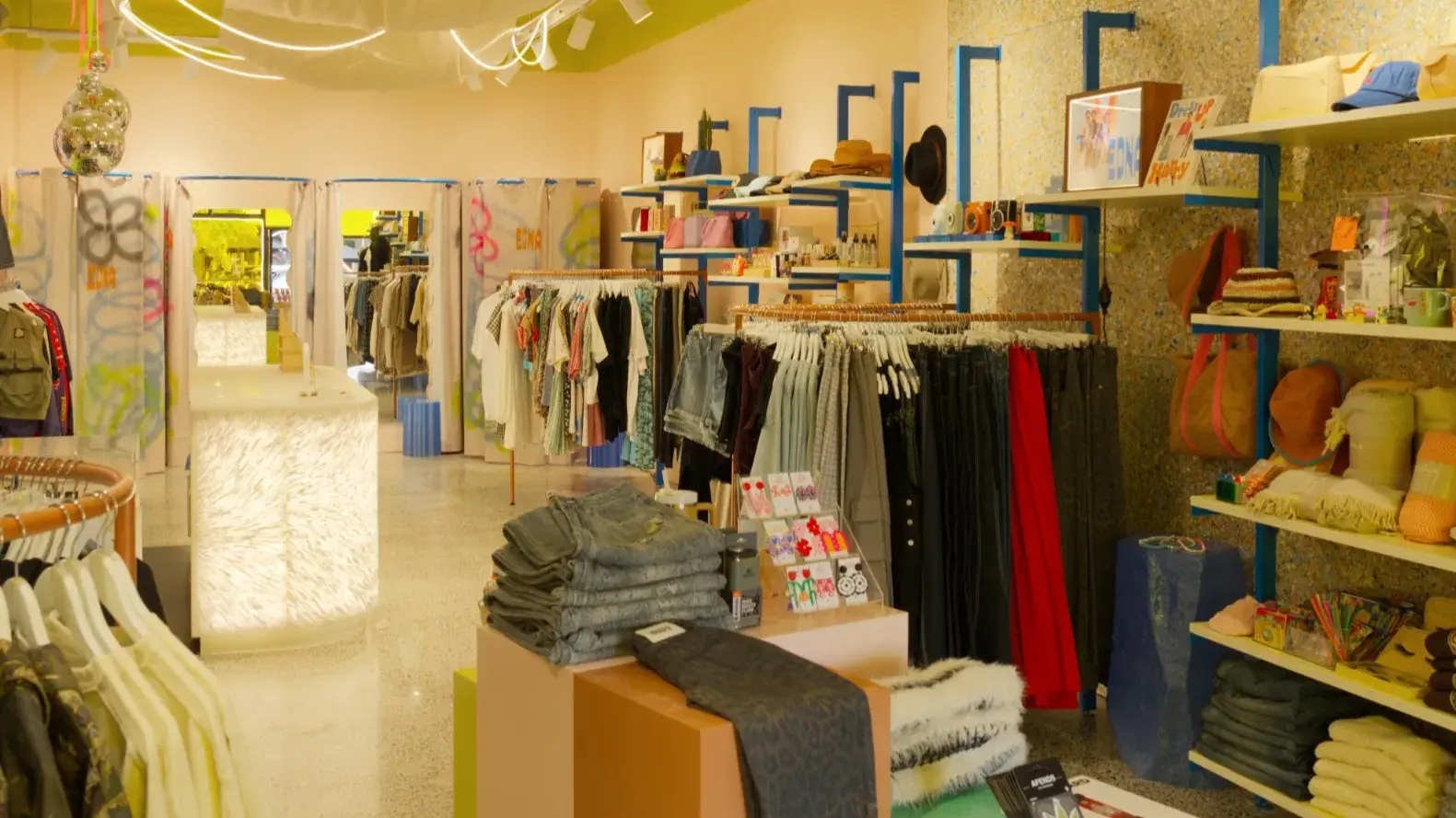 Commercial Interior – Workplace and Retail