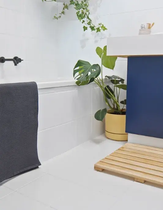 Repaint your bathroom tiles​